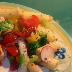 Spicy Tomato Pasta Salad