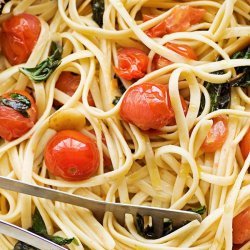 Linguine With Tomatoes and Basil