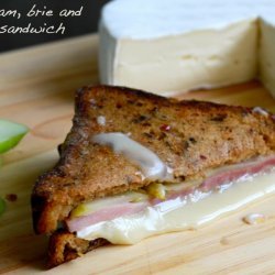 Grilled Ham and Brie Sandwiches