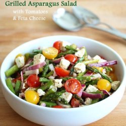 Grilled Asparagus and Tomato Salad With Feta