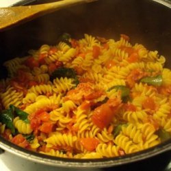 Fusilli With Tomatoes, Spinach, and Prosciutto