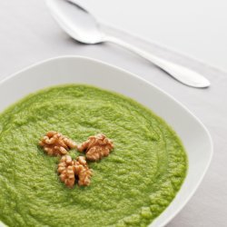 Broccoli-Walnut Soup