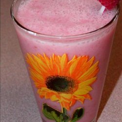 Pineapple and Raspberry Smoothie