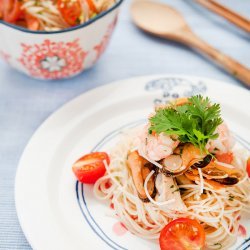 Thai Noodles With Seafood