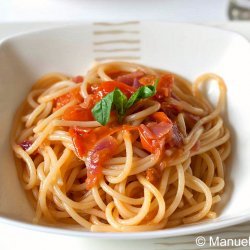Spaghetti with cherry tomatoes for 1!