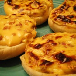 Easy Bacon and Cheese Buns!
