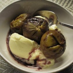 Sika Sto Fourno (Baked Figs With Red Wine)