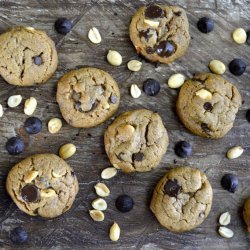 Flourless Peanut Butter and Chocolate Chip Cookies