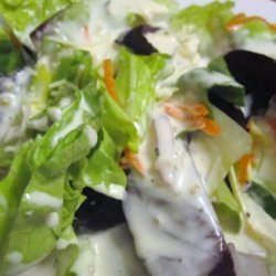 Sam Choy's Garlic Ranch Salad Dressing