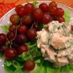 Chicken Salad With Blue Cheese and Grapes