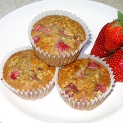 Strawberry Cinnamon Oatmeal Muffins