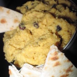 Curry Currant Hummus