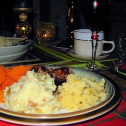 Skirlie Mash - Scottish Mashed Potatoes With Onions and Oats