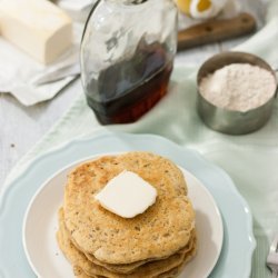 Whole Grain Pancake Mix and Pancakes