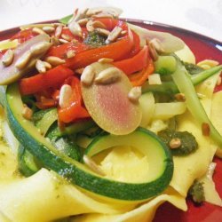 Linguine With Three Colors Vegetables and Pesto Sauce