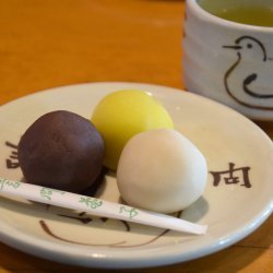 Dango (Sweet Japanese Dumplings)