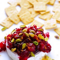 Baked Brie With Cranberries