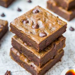 Chewy Chocolate Chip Bars