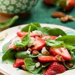 Spinach Strawberry & Almond Salad