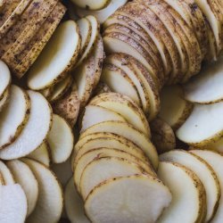 Creamy Scalloped Potatoes (Vegan)