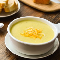 Easy Cheesy Broccoli Potato Soup