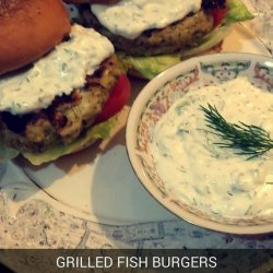 Salmon Burgers With Sour Cream-Dill Sauce