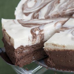 Chocolate & Vanilla Swirl Cheesecake