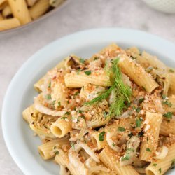 Pasta with Fennel and Onions
