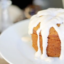 Pumpkin Mini Cakes With Cream Cheese Icing