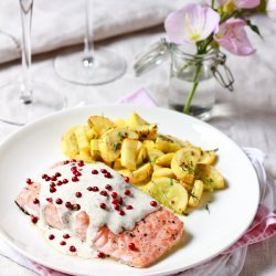 Roasted Salmon With Peppercorn Sauce
