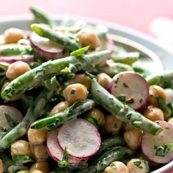 Green Bean and Chickpea Salad