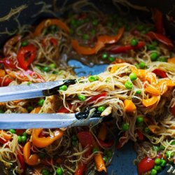 Noodles With Ginger- Garlic Sauce
