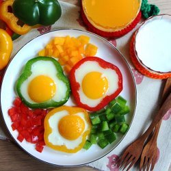 Eggs in Bell Peppers