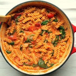 Pasta With Tomatoes and Mascarpone