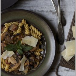 Fusilli With Mushrooms and Pancetta