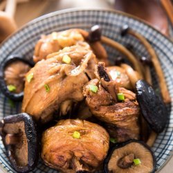 Braised Chicken with Mushrooms