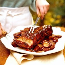 Molasses-Glazed Grilled Pork Loin