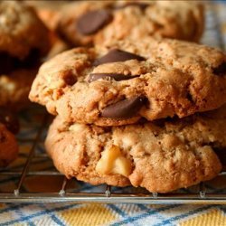 Oatmeal Chocolate Chip Cookies (From Eating Well)