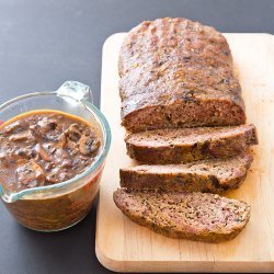 Meatloaf With Mushroom Gravy(Cook's Country)