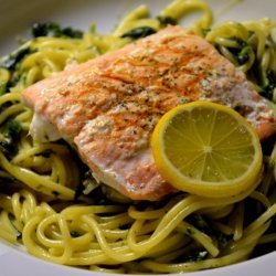Pasta With Salmon and Spinach