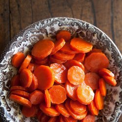 Maple and Orange Glazed Carrots