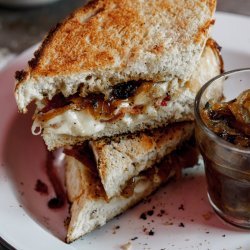 Brie Grilled Cheese Sandwich