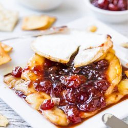 Baked Brie With Cherries