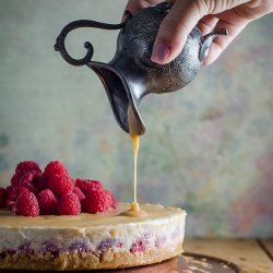 Cheesecake With Raspberry Sauce