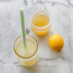 Homemade Honey Lemonade