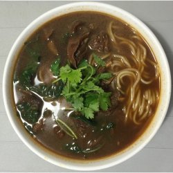 Chinese Style Beef With Noodles