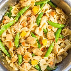 Chicken With Pasta and Vegetables