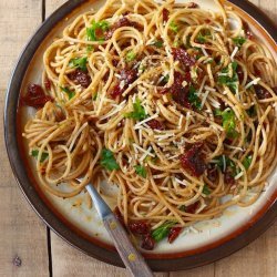 Pasta With Sun-Dried Tomatoes