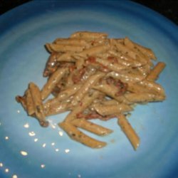 Penne With Pesto Cream Sauce and Sun-Dried Tomatoes