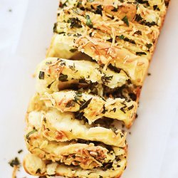 Cheese, Garlic and Herb Bread